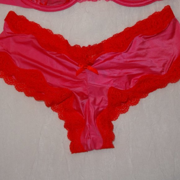32DD,XS NWT Victorias Secret Desire Set Unlined Demi Bra, Cheeky Panty Pink, Red - Picture 4 of 5
